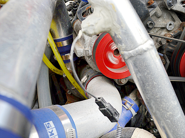 Aftermarket Turbocharger on 13B-T rotary engine.