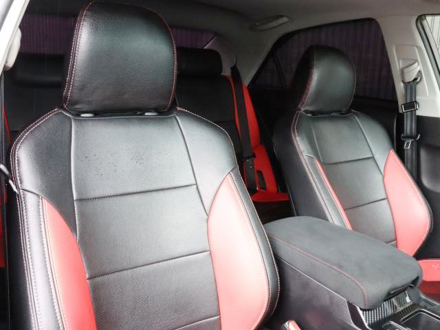 seats of GRX133 MARK X 350S G's.