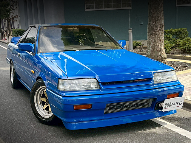Front exterior of HR31 NISSAN SKYLINE 2-DOOR.