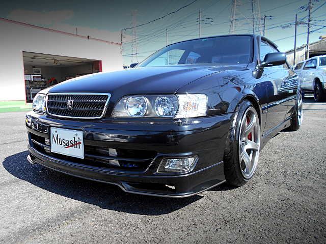Front exterior of JZX100 CHASER TOURER-V.