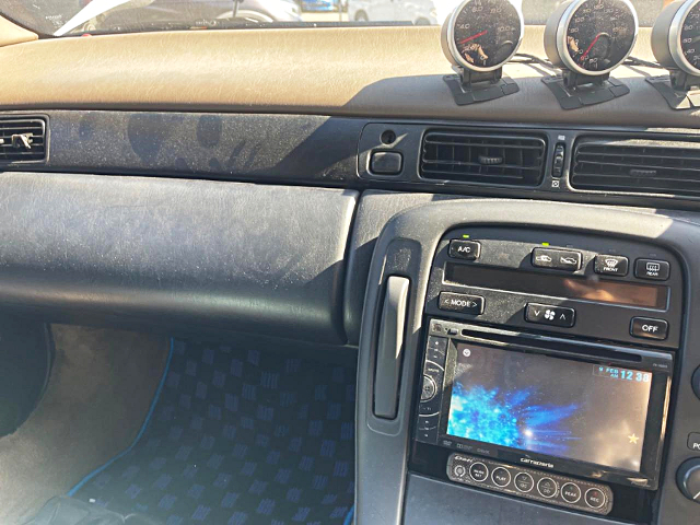 Dashboard and Gauges of JZZ30 TOYOTA SOARER.