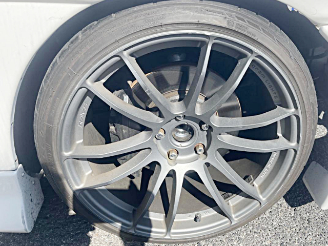 Rim and Brake caliper of JZZ30 TOYOTA SOARER.