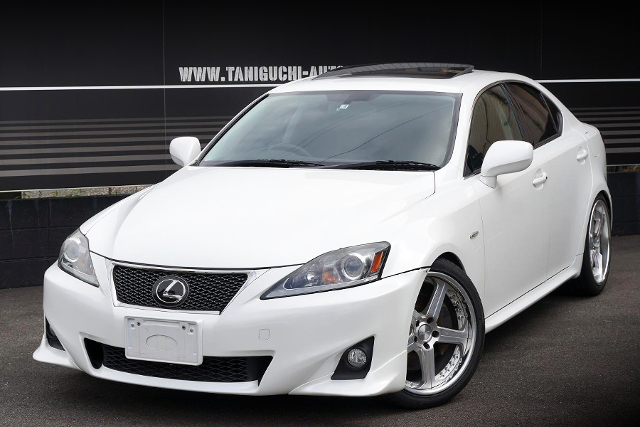 Front exterior of GSE21 LEXUS IS350 VERSION S.