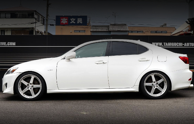 Side exterior of GSE21 LEXUS IS350 VERSION S.