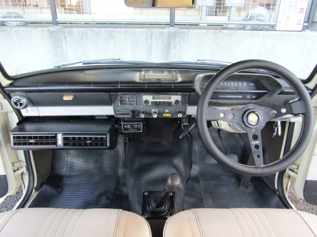 Dashboard of 2nd Gen PRINCE SKYLINE.
