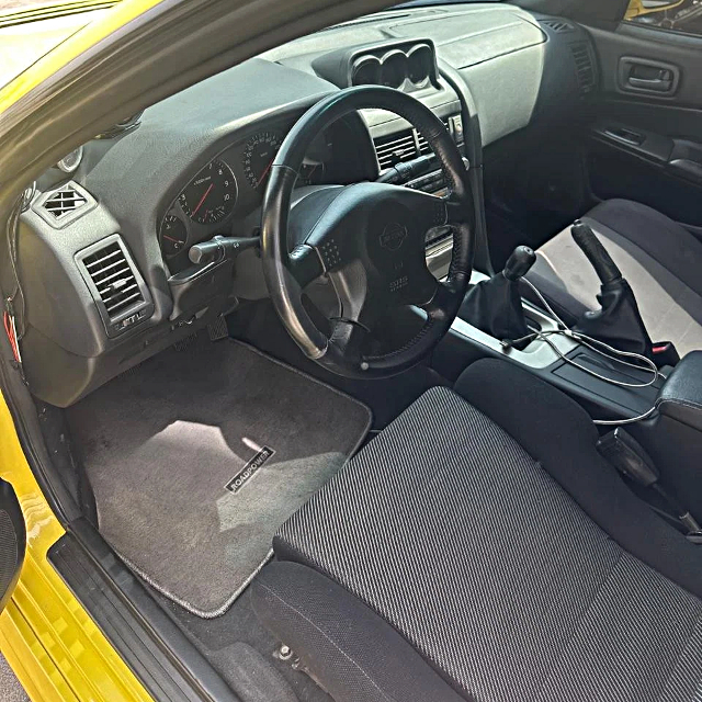 Left Hand Drive conversion Interior of R34 SKYLINE 2-DOOR.
