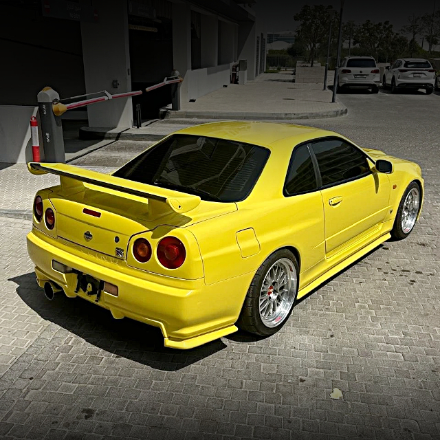 Rear exterior of R34 SKYLINE 2-DOOR.