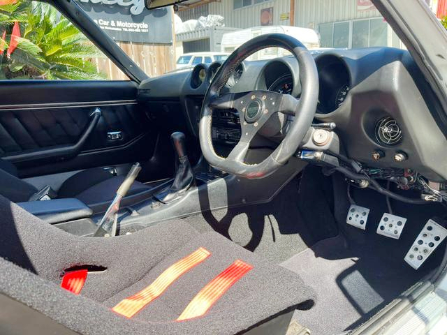 Interior Dashboard of S30 FAIRLADY Z.