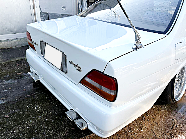 Rear exterior of 8th Gen PY32 NISSAN CEDRIC.