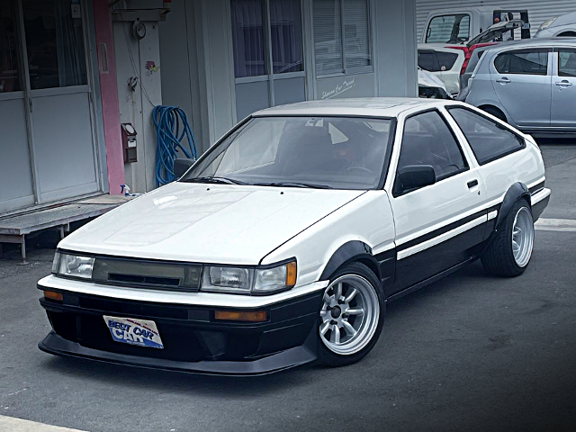 Front exterior of AE86 COROLLA LEVIN GT-APEX With LEFT HAND DRIVE CONVERSION.