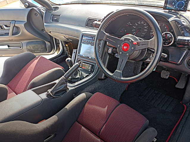 Interior of BNR32 SKYLINE GT-R.