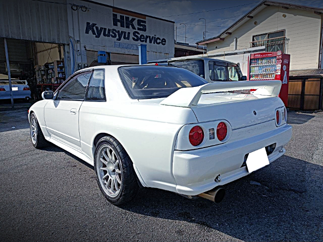 Rear exterior of BNR32 SKYLINE GT-R.