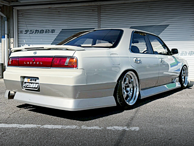 Rear exterior of 7th Gen C34 LAUREL.