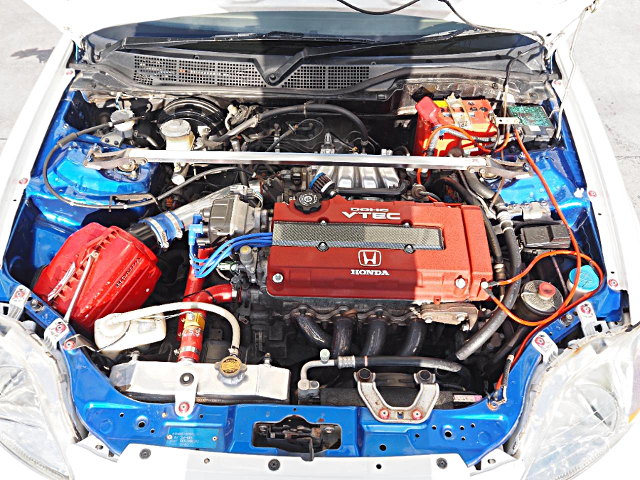 B18C 1800cc VTEC engine.