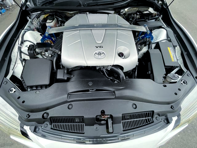 2GR-FSE 3500cc V6 engine.