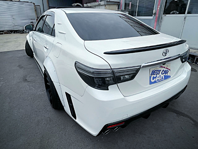 Rear exterior of G's Styled GRX133 MARK X 350S.