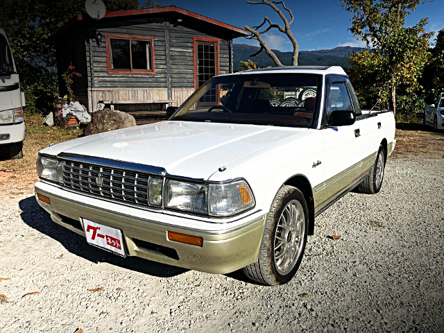 Front exterior of GS130G TOYOTA CROWN STATION WAGON With PICKUP TRUCK CONVERSION.