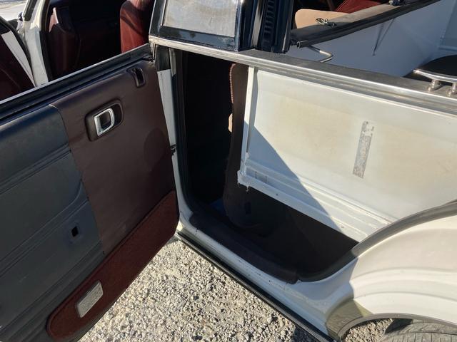 Rear Door Open of GS130G TOYOTA CROWN STATION WAGON With PICKUP TRUCK CONVERSION.