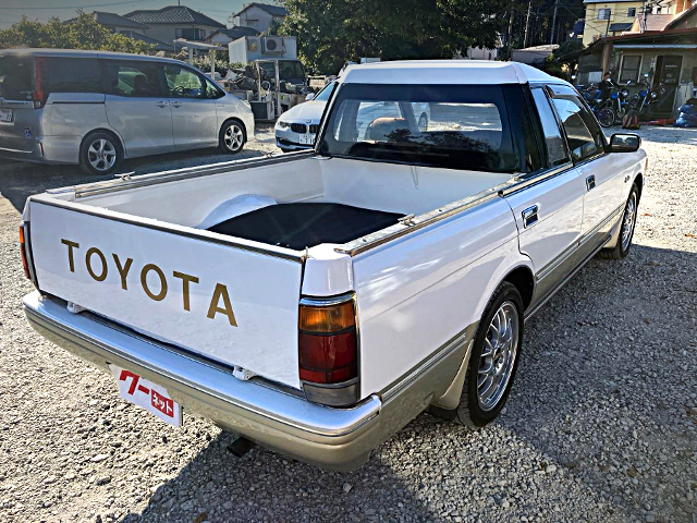 Rear exterior of GS130G TOYOTA CROWN STATION WAGON With PICKUP TRUCK CONVERSION.