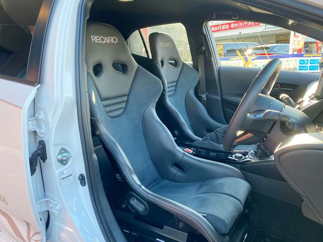 Seats of VARIS DEMO CAR GZEA14H GR COROLLA RZ.
