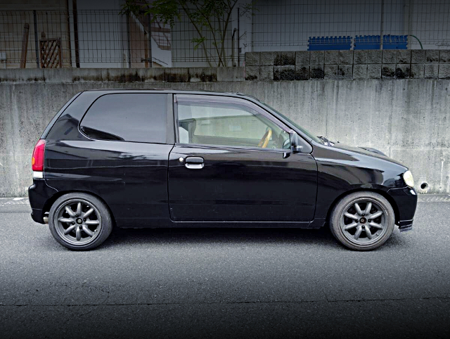 Right side exterior of HA23V SUZUKI ALTO VAN.