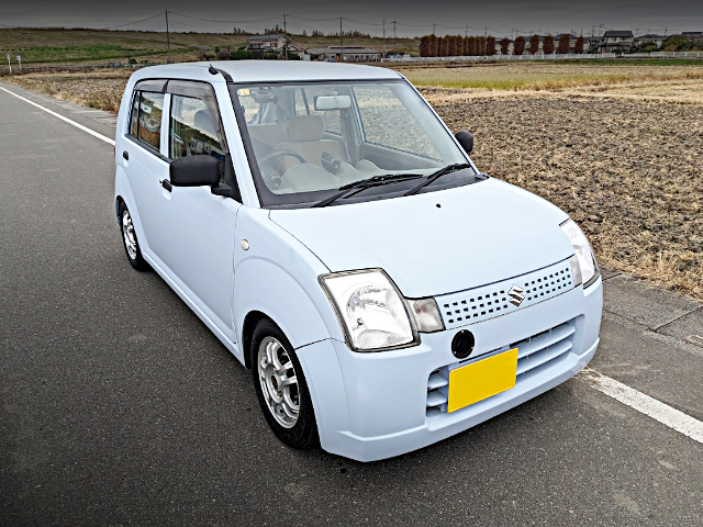 Front exterior of HA24S SUZUKI ALTO.