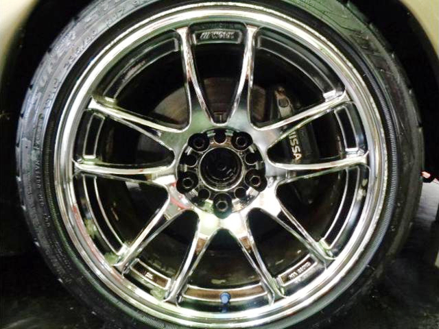 Front 4-POT Brake Caliper andWORK Rim.