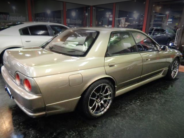 Rear side exterior of GT-R Body styled HCR32 SKYLINE 4-DOOR GTS-t TYPE-M.