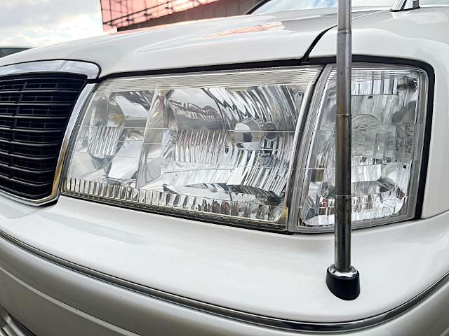 Front car bumper corner pole.