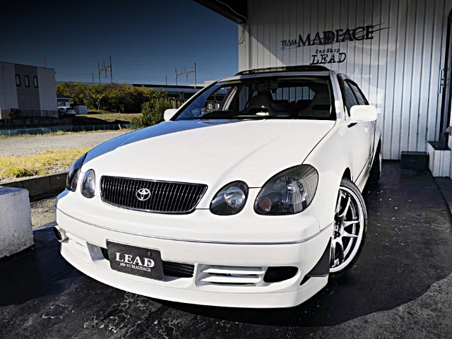 Front exterior of JZS161 ARISTO V300.