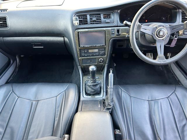 Interior of ITO-AUTO WIDEBODY JZX100 CHASER TOURER-V.