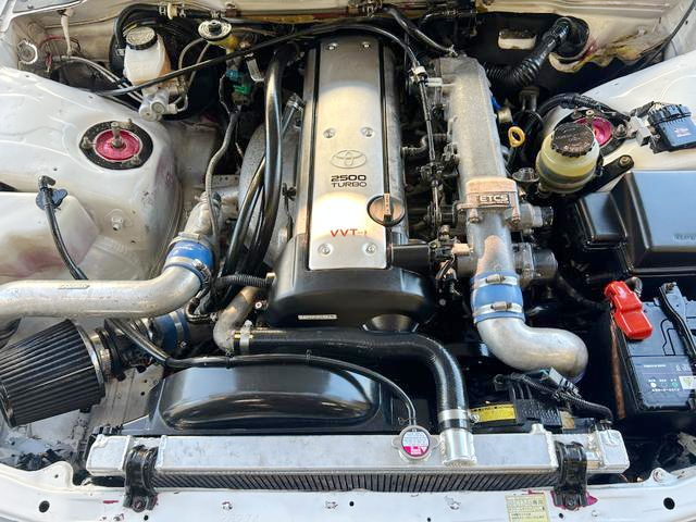 VVTi 1JZ-GTE 2500cc turbo engine.