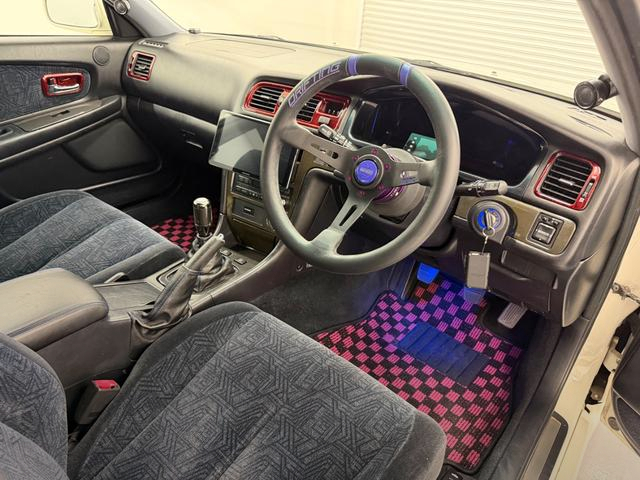 Interior of JZX100 CHASER TOURER-V.