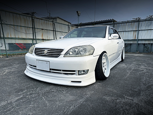 Front exterior of JZX110 TOYOTA MARK 2.