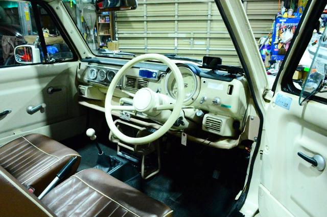 Interior of PA10 NISSAN PAO.