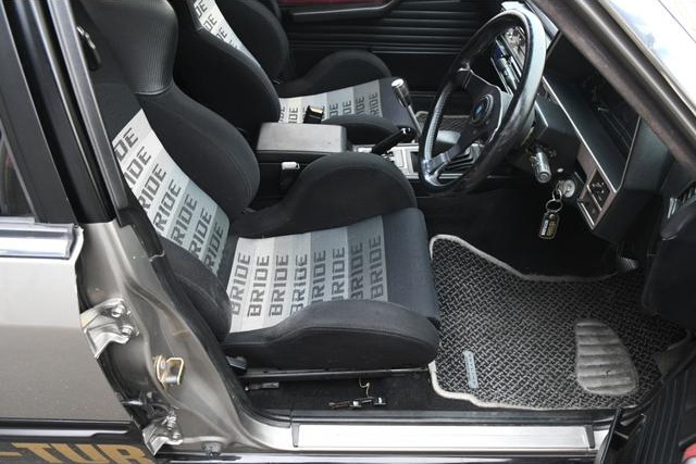 Interior Seats of R30 SKYLINE 4-DOOR 2000 TURBO RS-X.