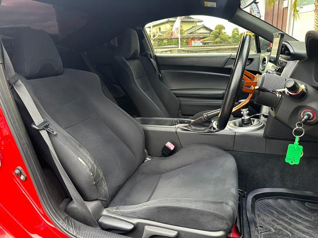 interior seats of ROCKET BUNNY WIDEBODY ZN6 TOYOTA 86 G.