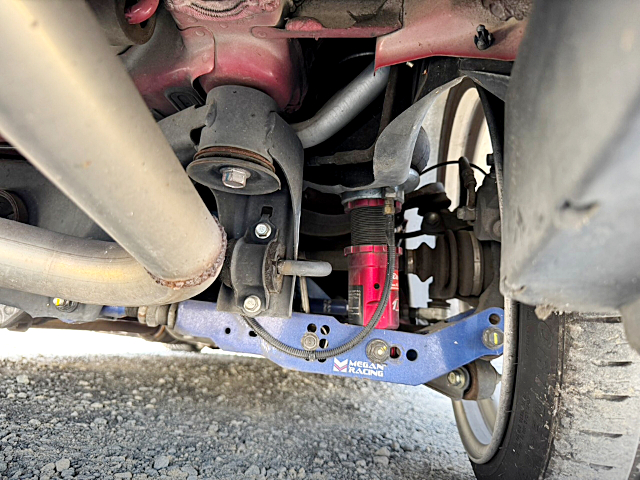 Aftermarket Arms and Air Suspension.