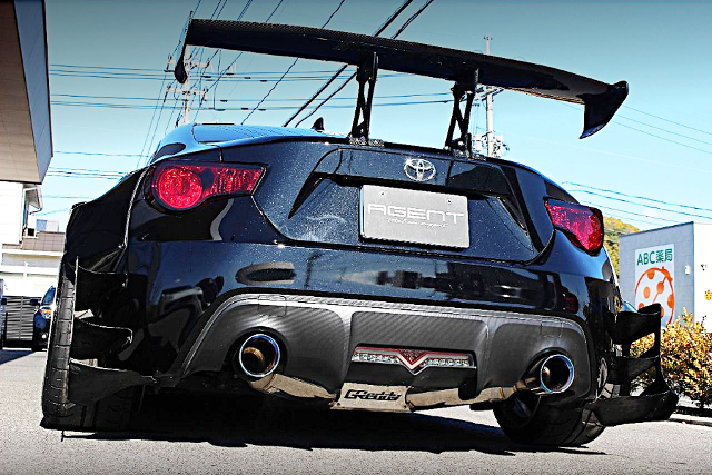 Rear exterior of PANDEM WIDEBODY ZN6 86GT LIMITED.