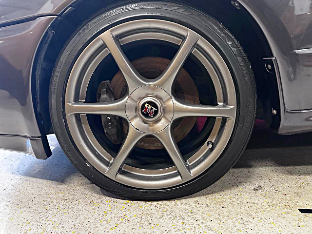R34 GTR Genuine Rim.