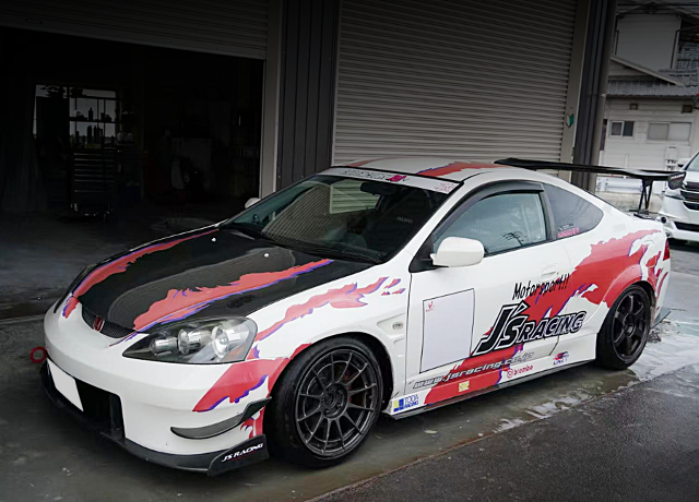 Front exterior of DC5 INTEGRA TYPE-R.