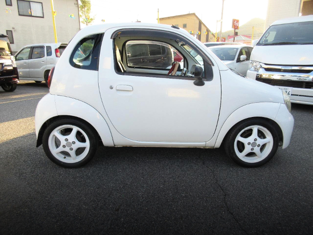 Side exterior of EC22S SUZUKI TWIN GASOLINE A.