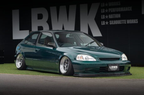 ACCエアサス！WORKホイール履き！B16B型VTEC＆5速MT！EK9型シビックタイプR Xの国内中古車を掲載