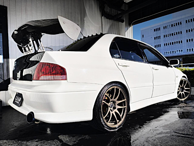 Rear exterior of LANCER EVOLUTION 7 GSR.
