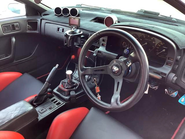 Interior Dashboard of FC3S SAVANNA RX-7.