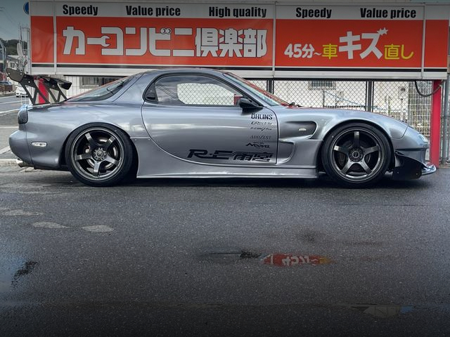 Right side exterior of WIDEBODY FD3S RX-7.
