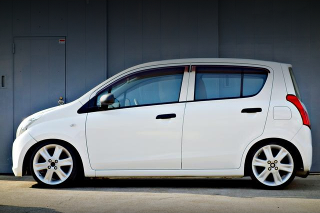Left Side exterior of HA25V SUZUKI ALTO VP.