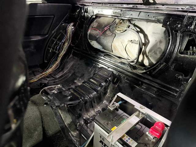 Backseat delete of HCR32 SKYLINE 2-DOOR GTS-T TYPE-M.