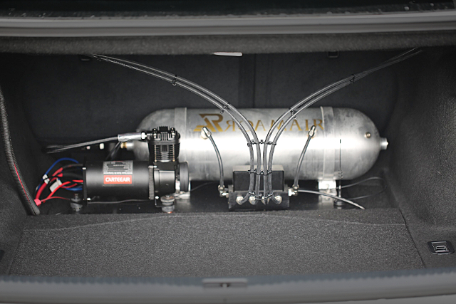 ROAMAIR AIR SUSPENSION SYSTEM.