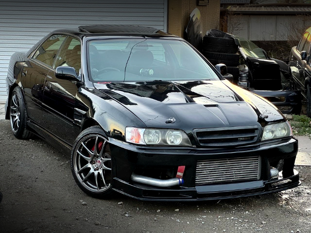 Front exterior of JZX100 CHASER TOURER-V.